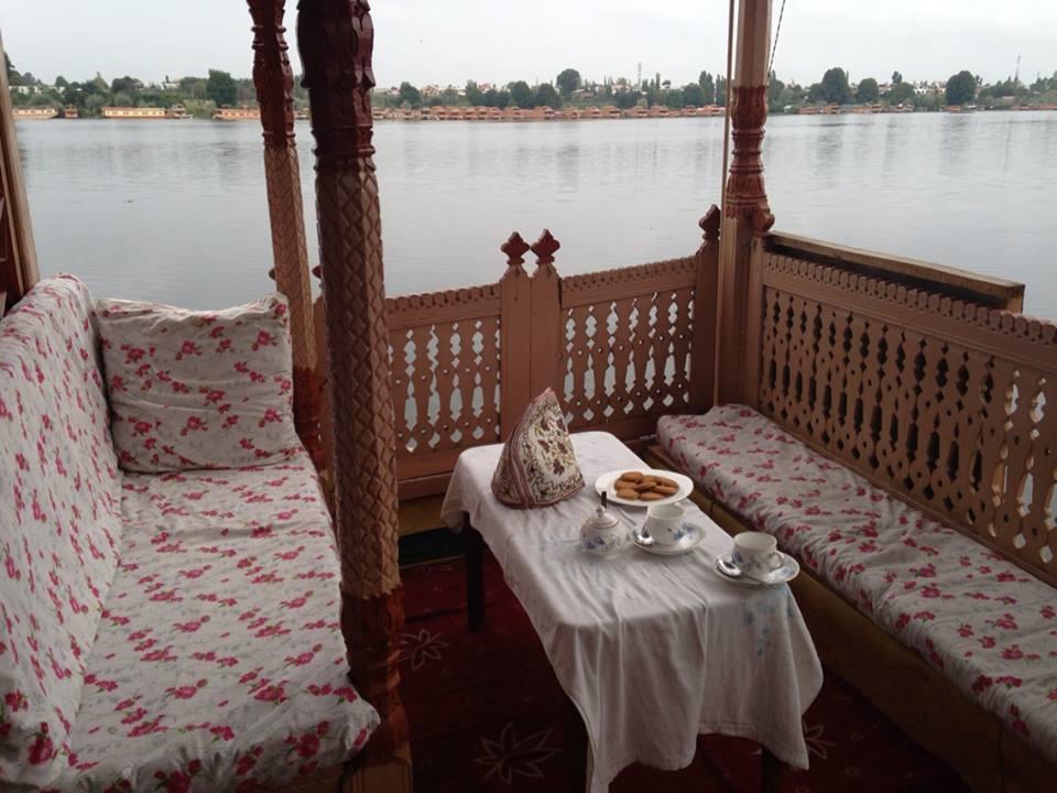 Houseboat Lily Of Nageen Hotel Srinagar  Exterior photo