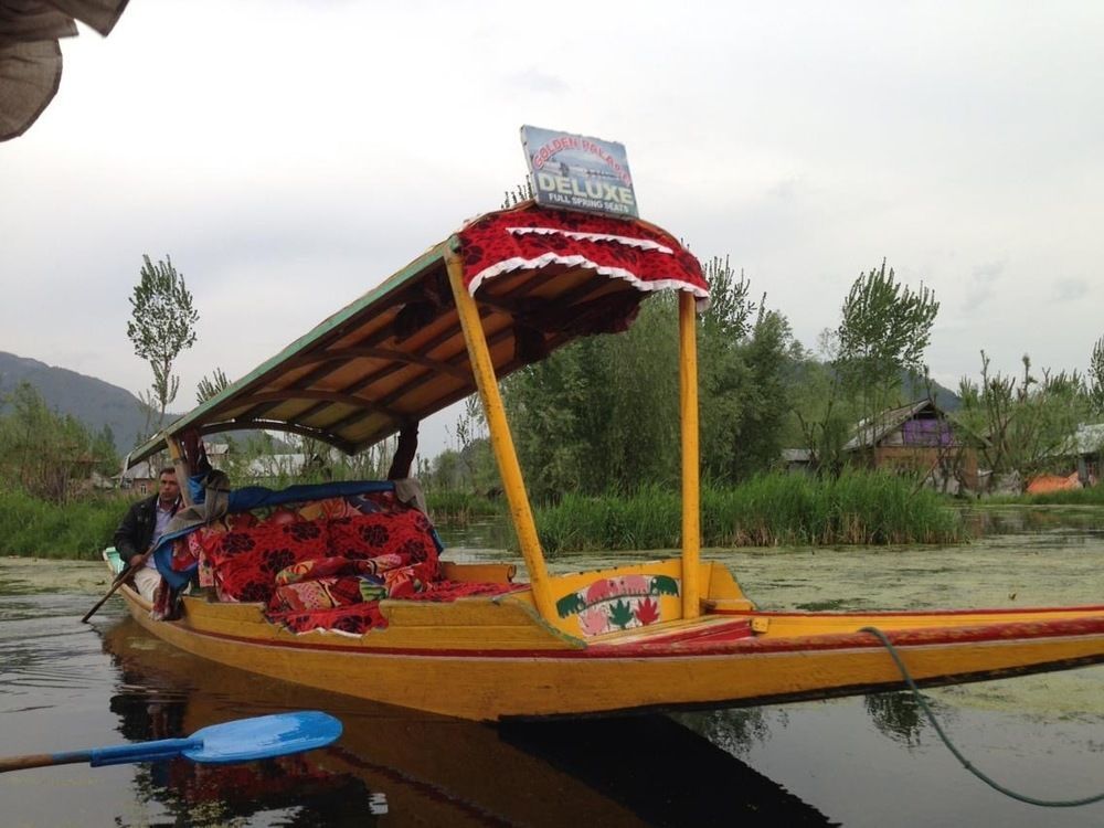 Houseboat Lily Of Nageen Hotel Srinagar  Exterior photo